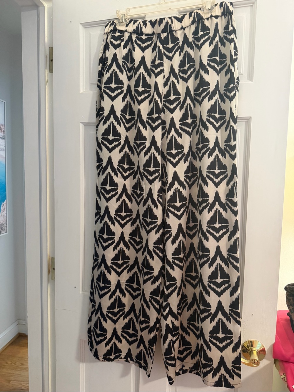 Halogen Black and White Geometric Flowy Pants